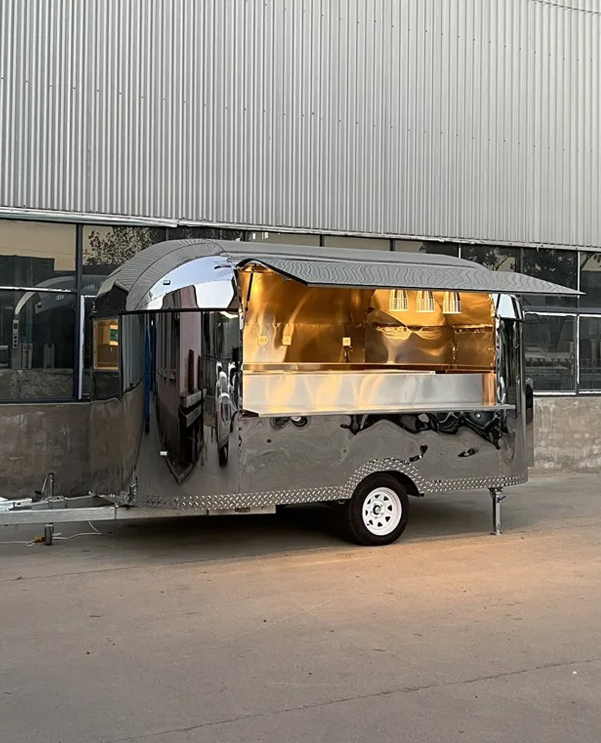 AirStream Street Food